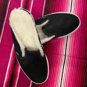 Vans Classic Slip On Black Women's Suede Faux Fur Shoes